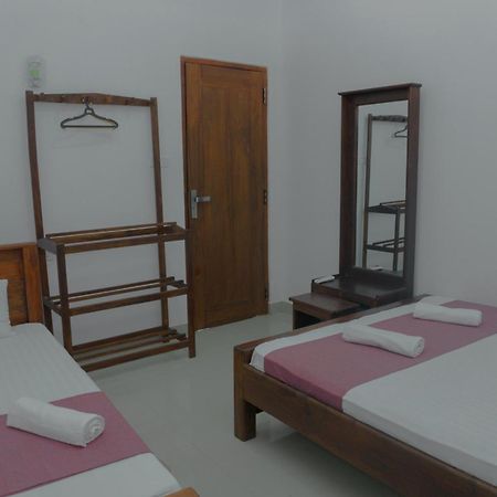 Wilpattu Restaurant & Guest House Pahala Maragahawewa Bagian luar foto