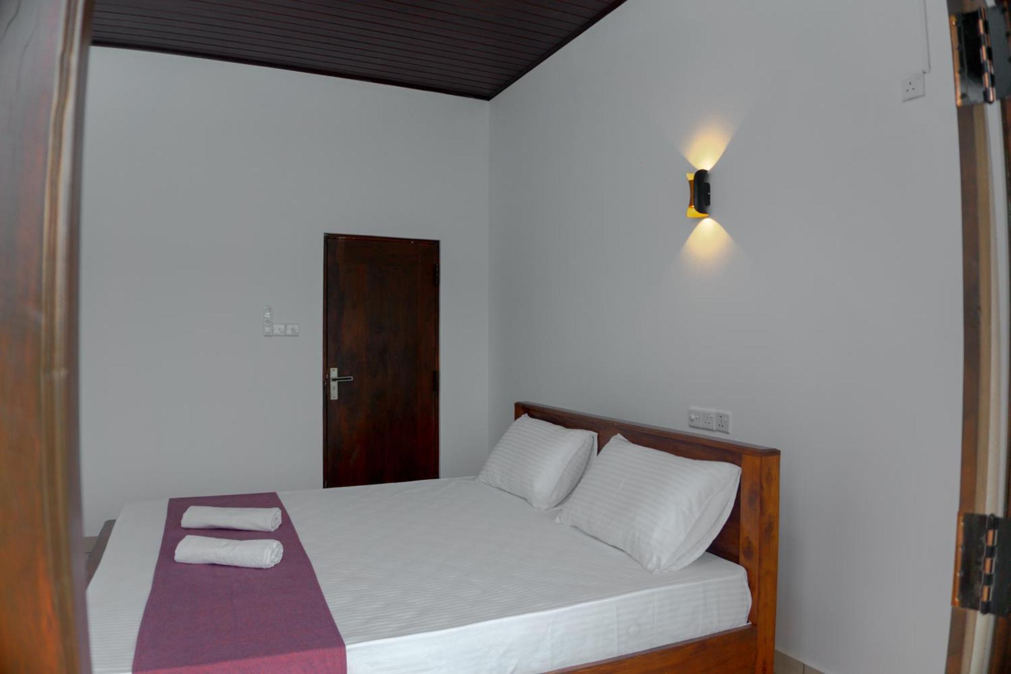 Wilpattu Restaurant & Guest House Pahala Maragahawewa Bagian luar foto