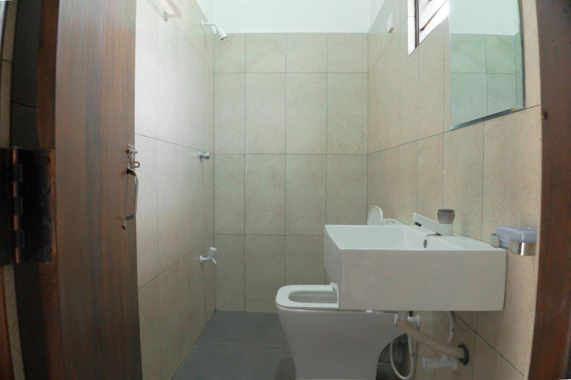 Wilpattu Restaurant & Guest House Pahala Maragahawewa Bagian luar foto